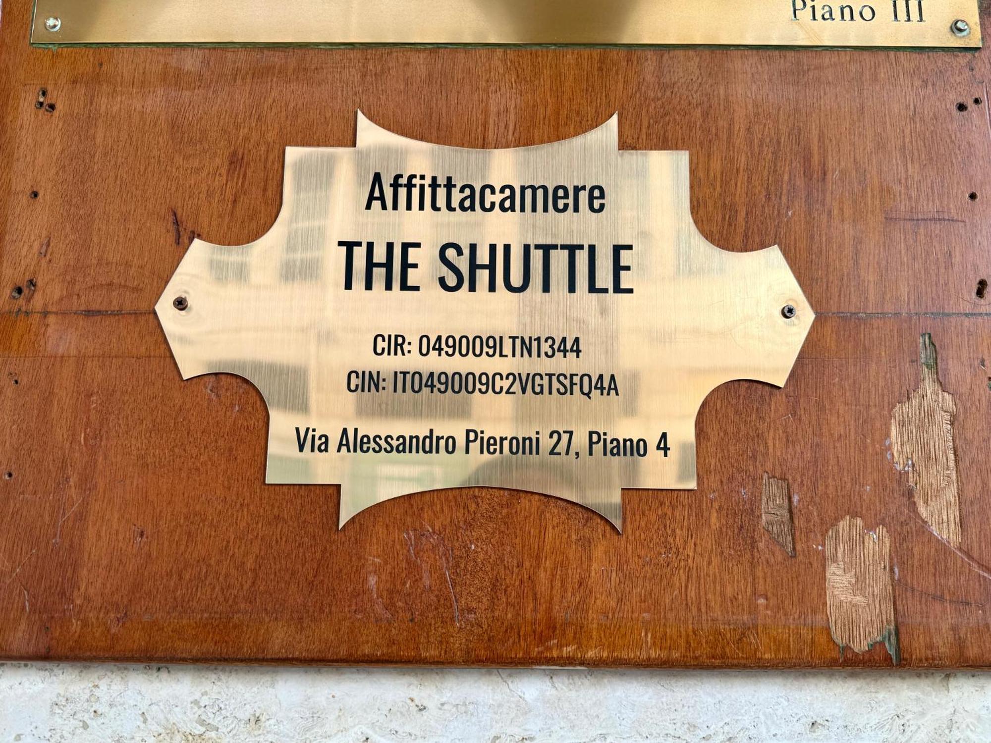 ليفورنو Affittacamere The Shuttle المظهر الخارجي الصورة